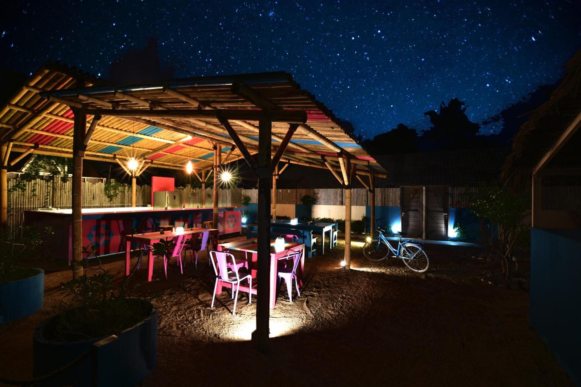 Meno Suites Gili Meno Dış mekan fotoğraf